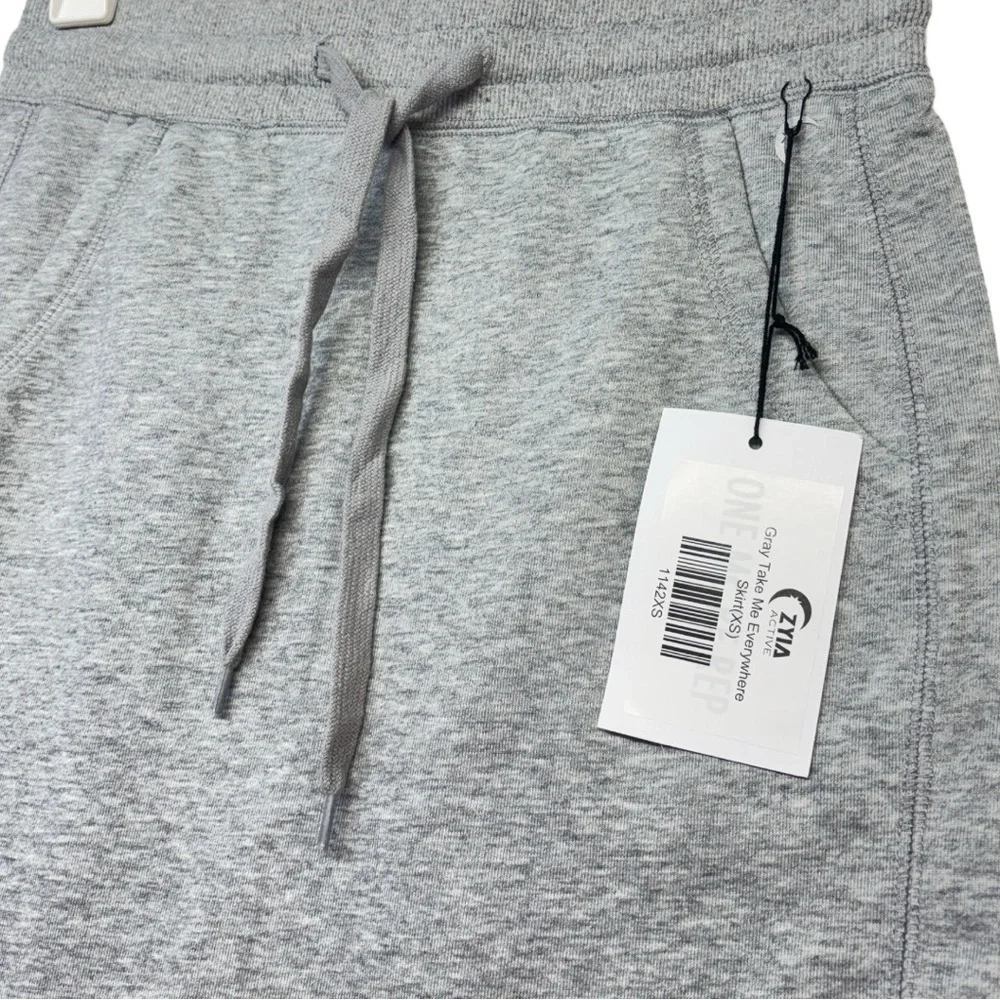 Zyia Take Me Everywhere Gray Casual Activewear Cotton Blend Skirt NWT Womens XS